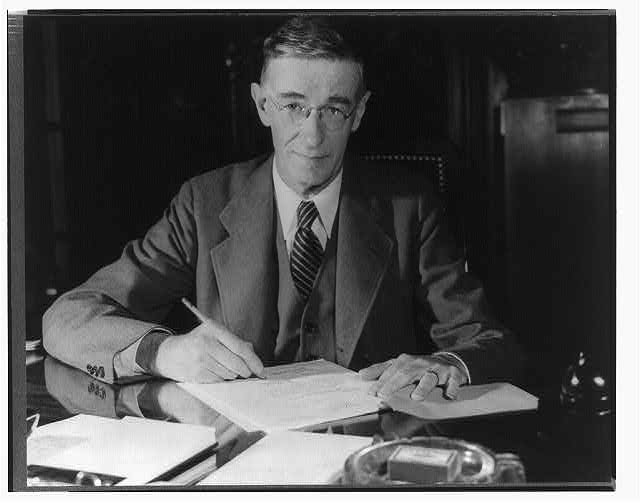 Vannevar Bush 