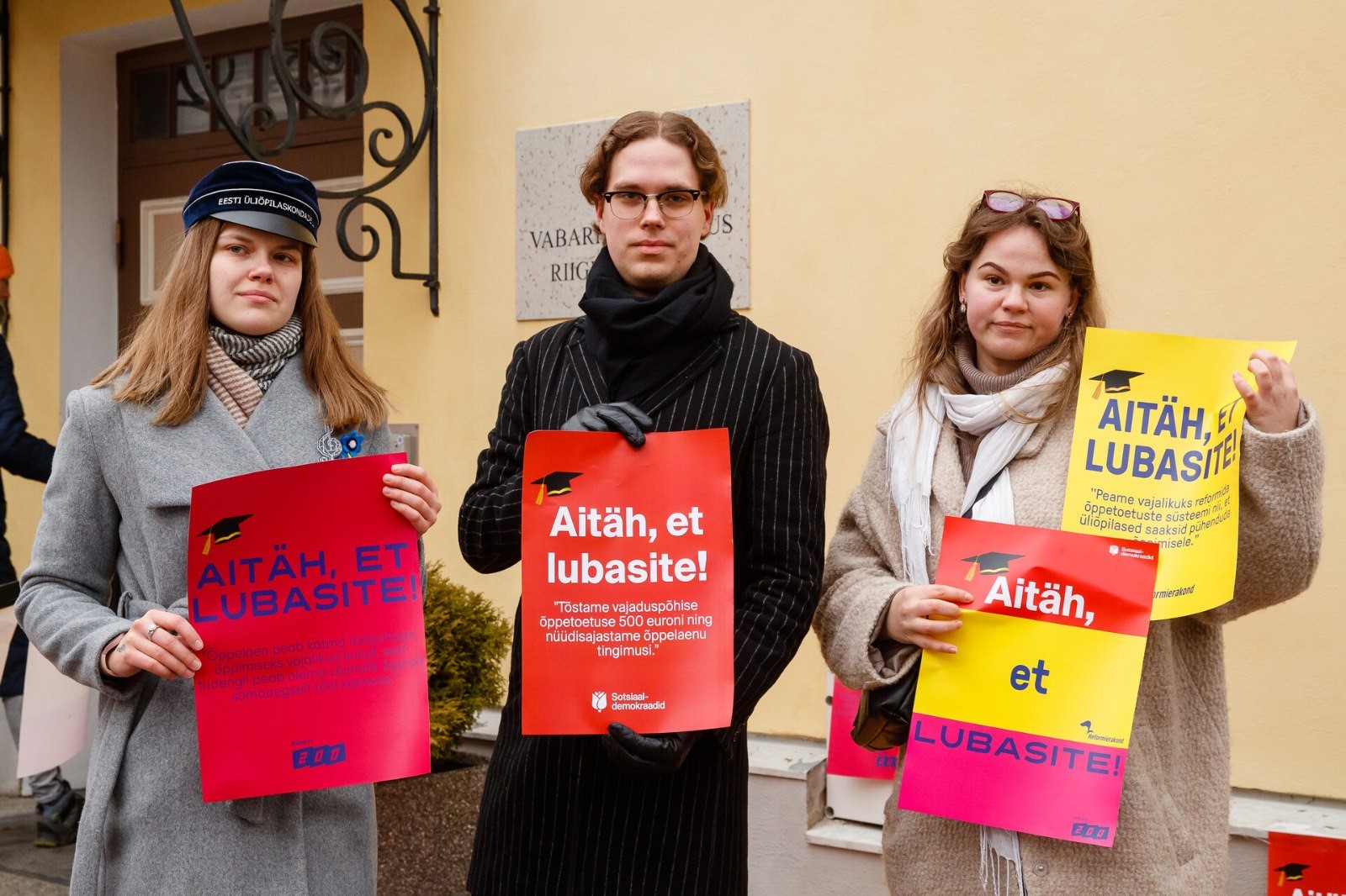 Foto üliõpilasesindajatest aktsioonil