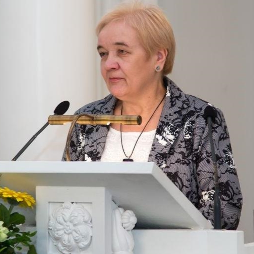 Helle Metslang