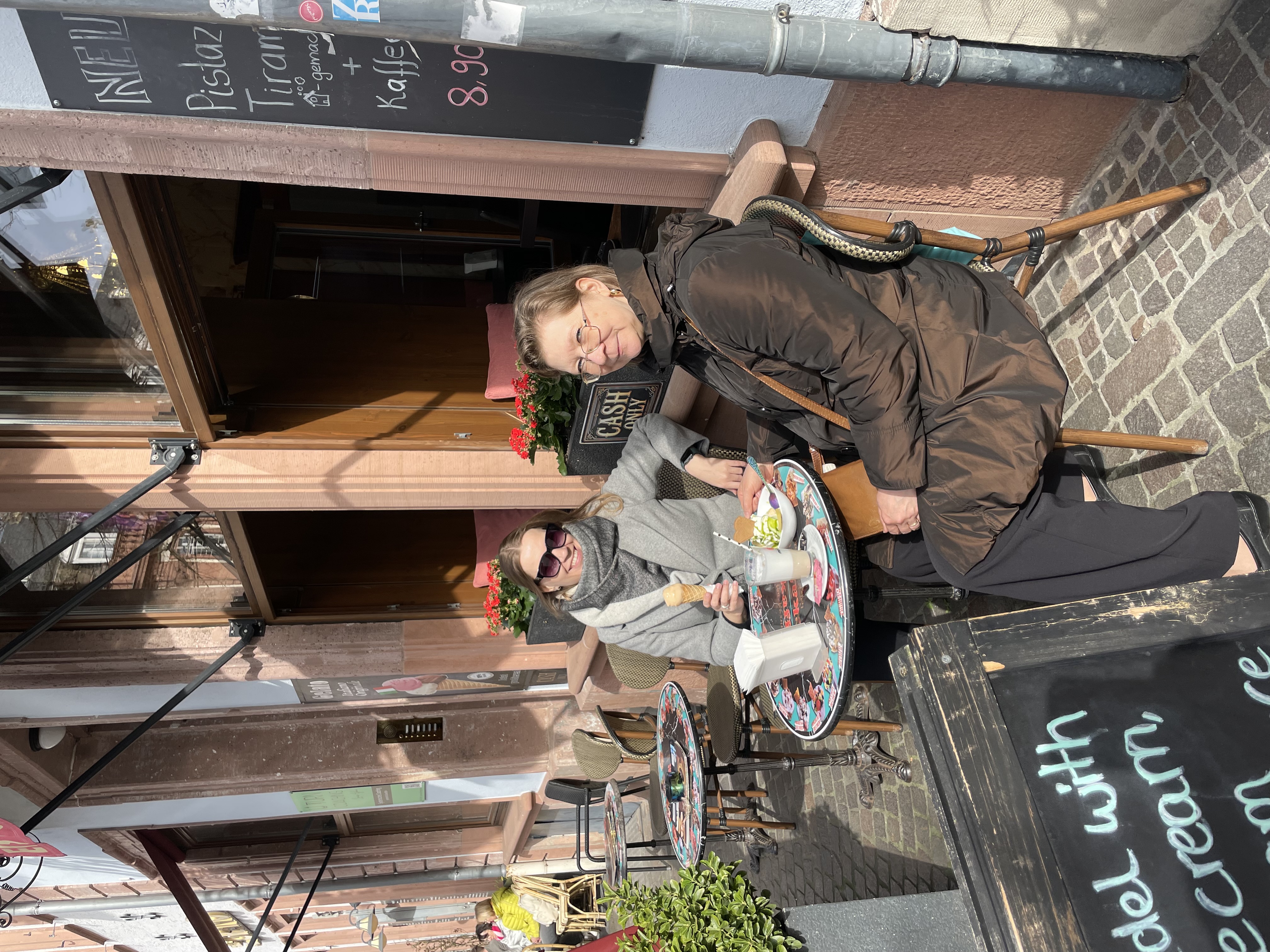 Elsi Vänto ja Maris Peters