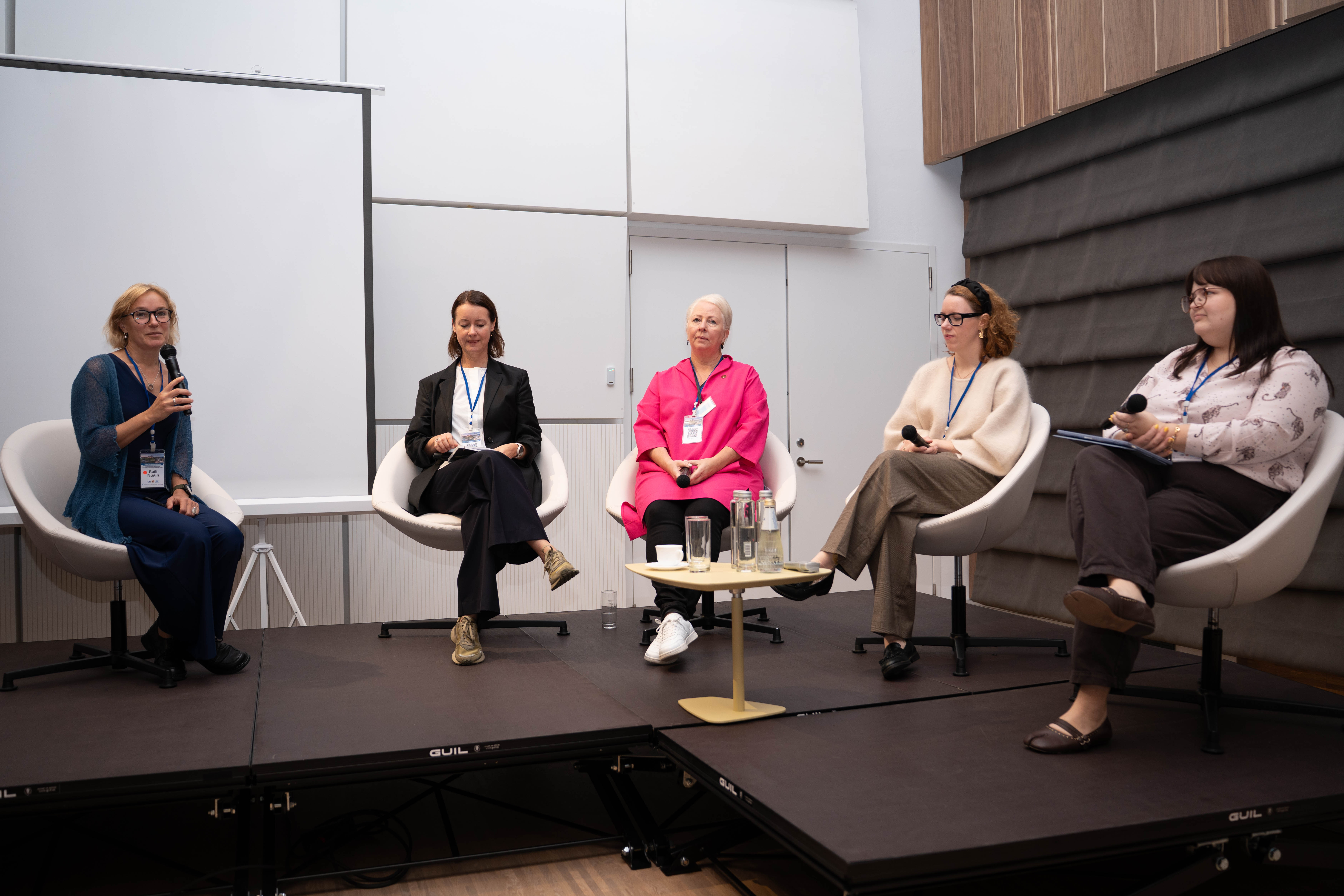 III töötoa panelistid