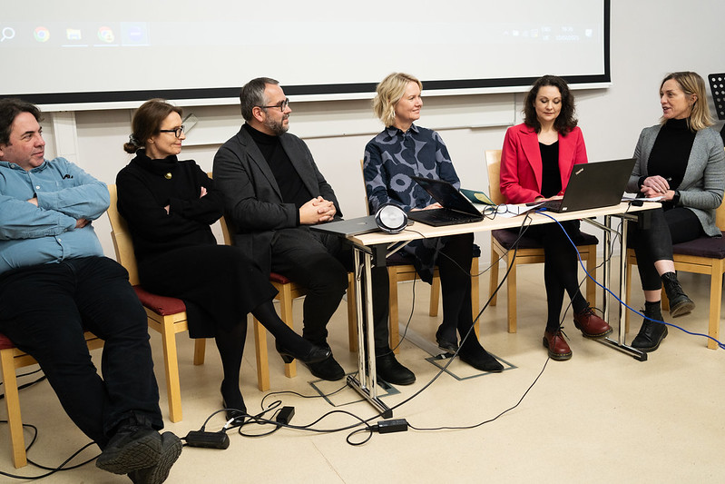 Literature and crisis