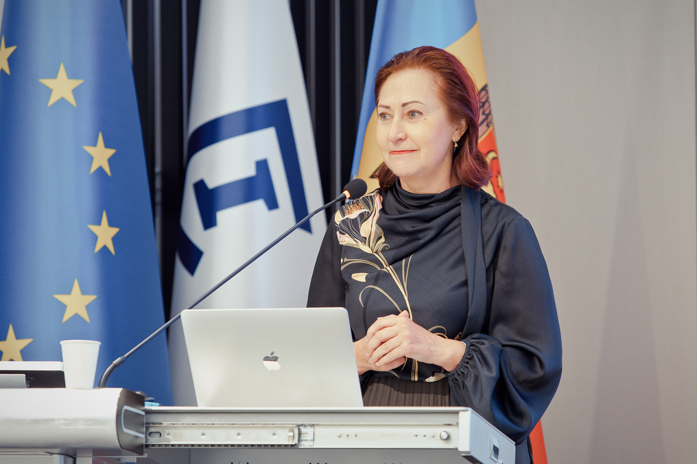 Eve Eisenschmidt