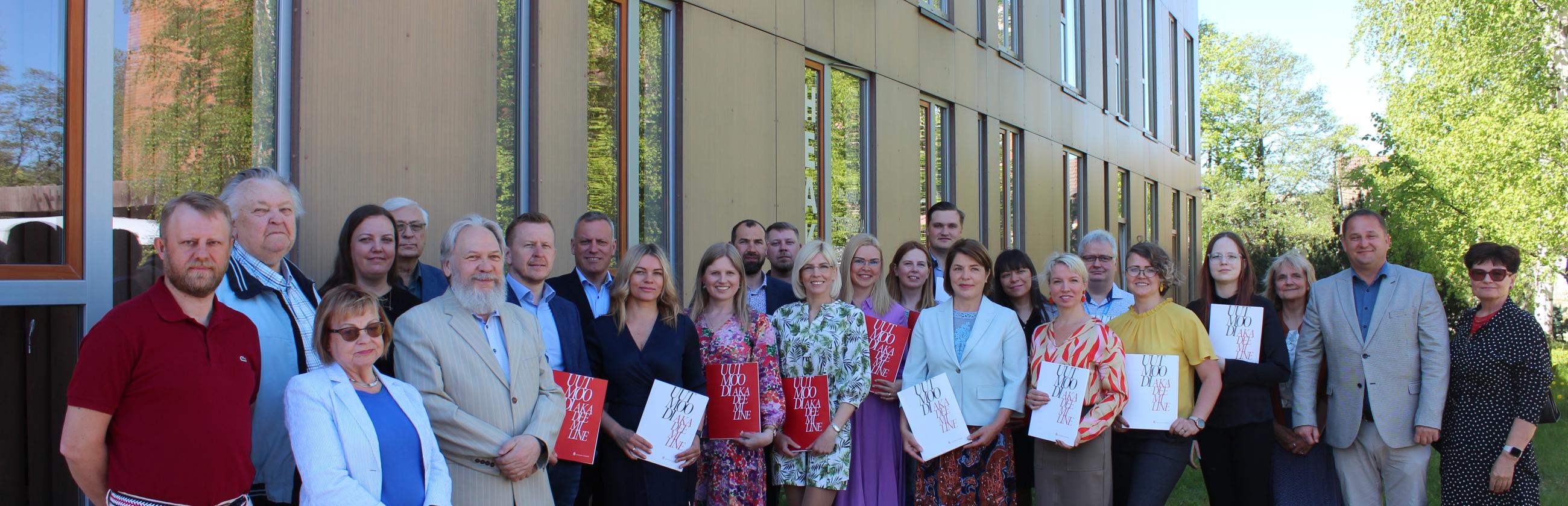 Kohaliku valitsemise mikrokraadi spetsialistid tähistavad edu