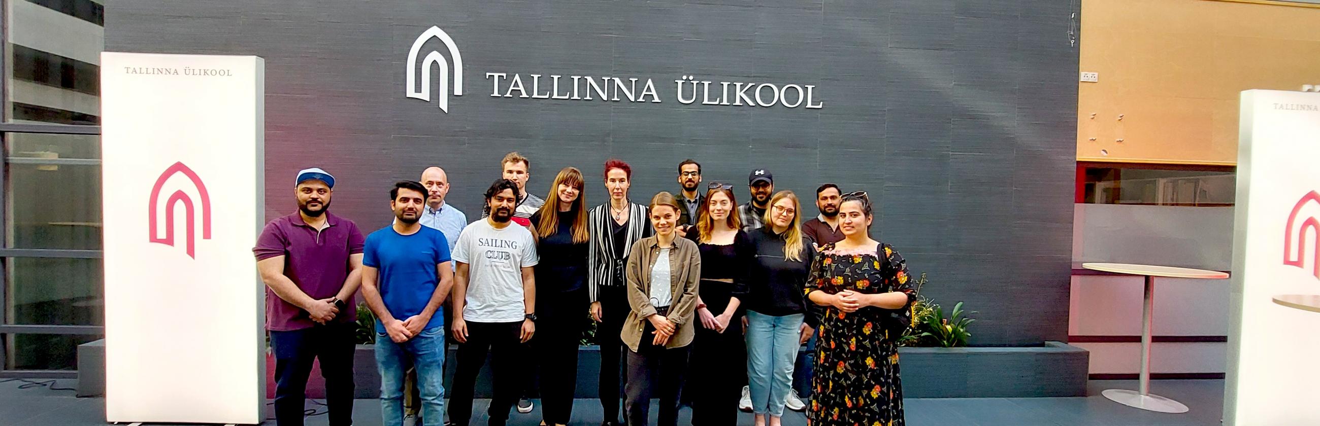 Ülipaljususe uurimine koos professor Monika Płużyczkaga