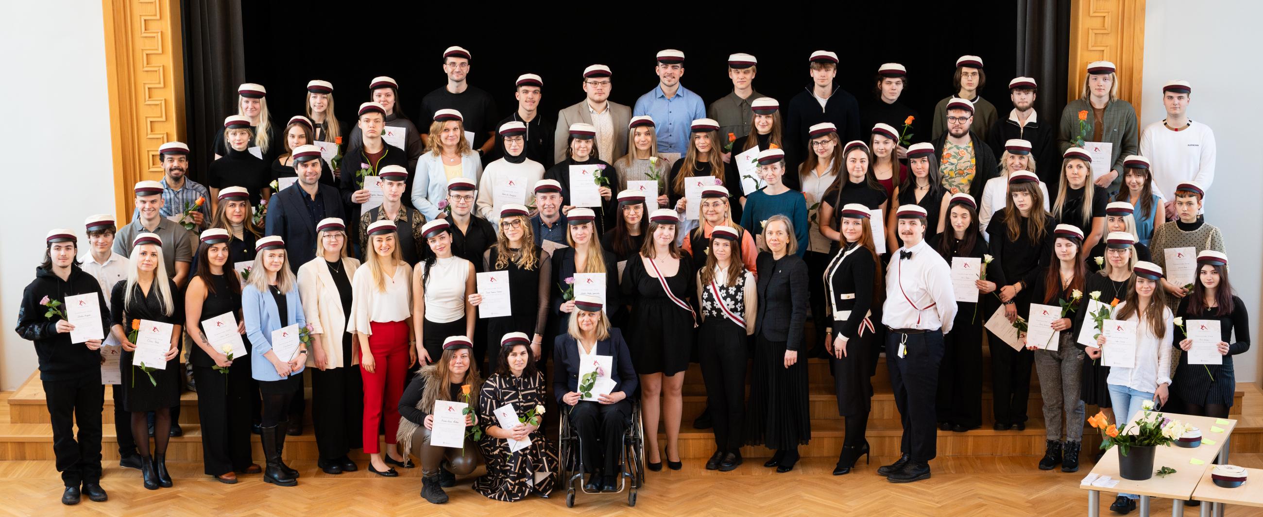 grupipilt osalejatest