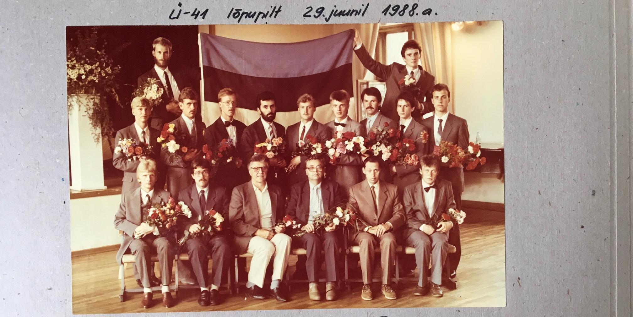 Foto: Kaia Ljaš Kursuse lõpupilt 1988.a.