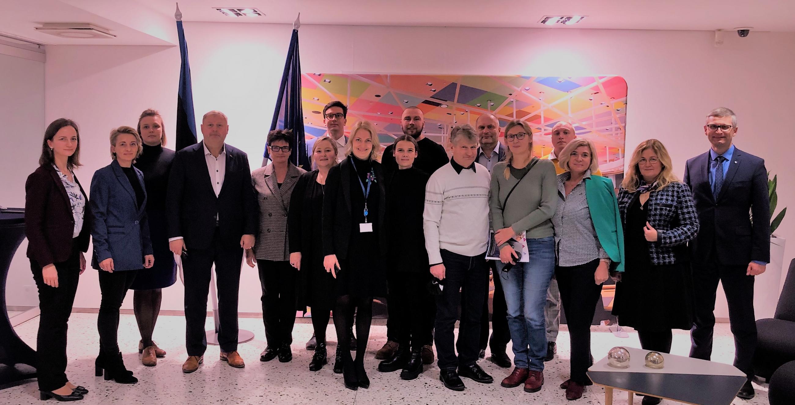 Eesti delegatsiooni kohtumine Riho Terrasega. Foto autor Karl Lausma Eesti innovaatorite delegatsioon