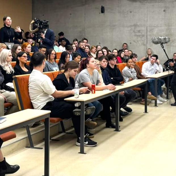 Mark RUtte ja üliõpilased