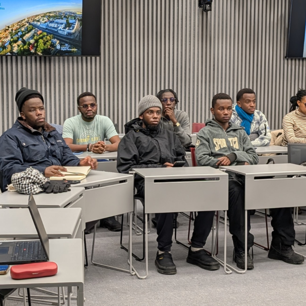 Digital Explorers tudengid auditooriumis