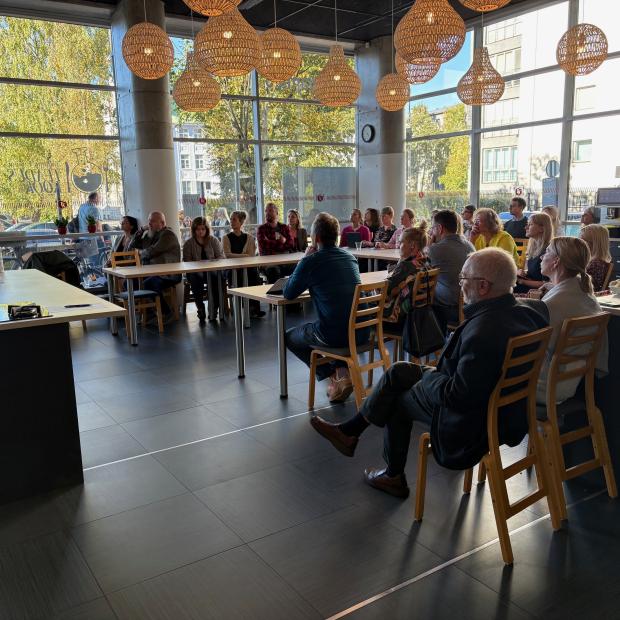 Kadri Aavik esinemas LTI kestlikul kellaneljateel