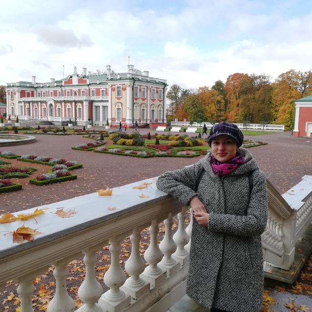 Salome at Kadrioru park