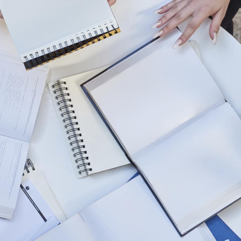 tudengid ja raamatud