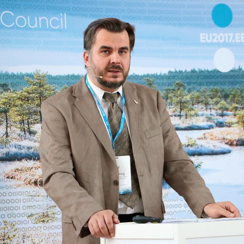 mihkel kangur esinemas