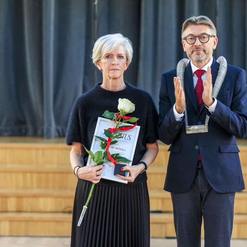 Tallinna Ülikooli teenetemärgi pälvis õppekorralduse spetsialist Anne Vare-Reinola