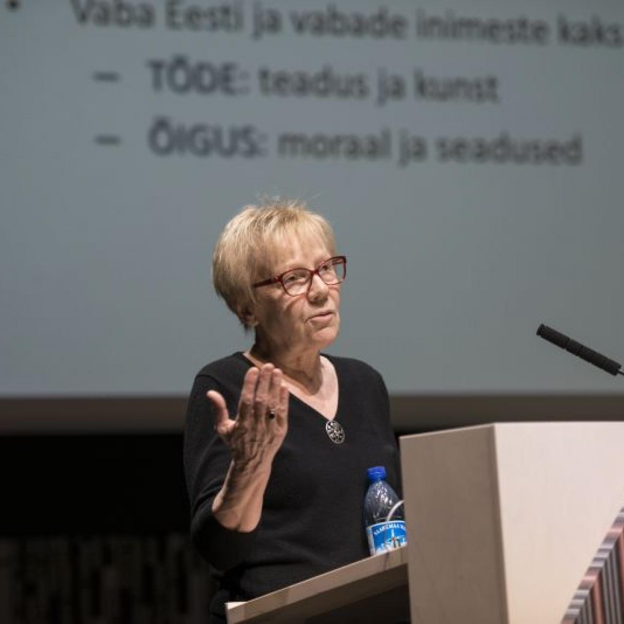 Krista Kerge