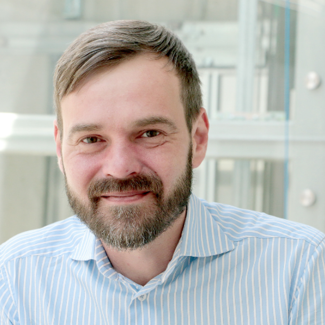 Editor Grigori Utgof