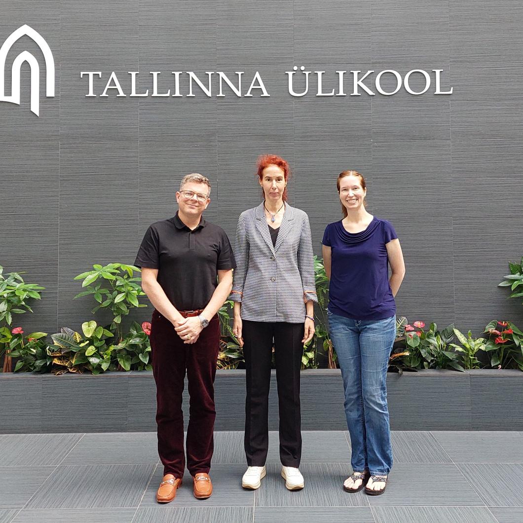 Stephen Croucher, Anastassia Zabrodskaja ja Stephanie Kelly